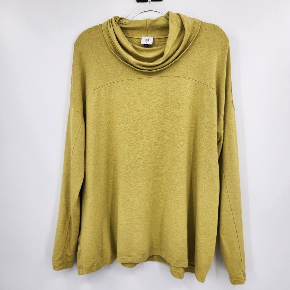 Cabi Ease Turtleneck Top Womens Size Medium Chartreuse Green Long Sleeve